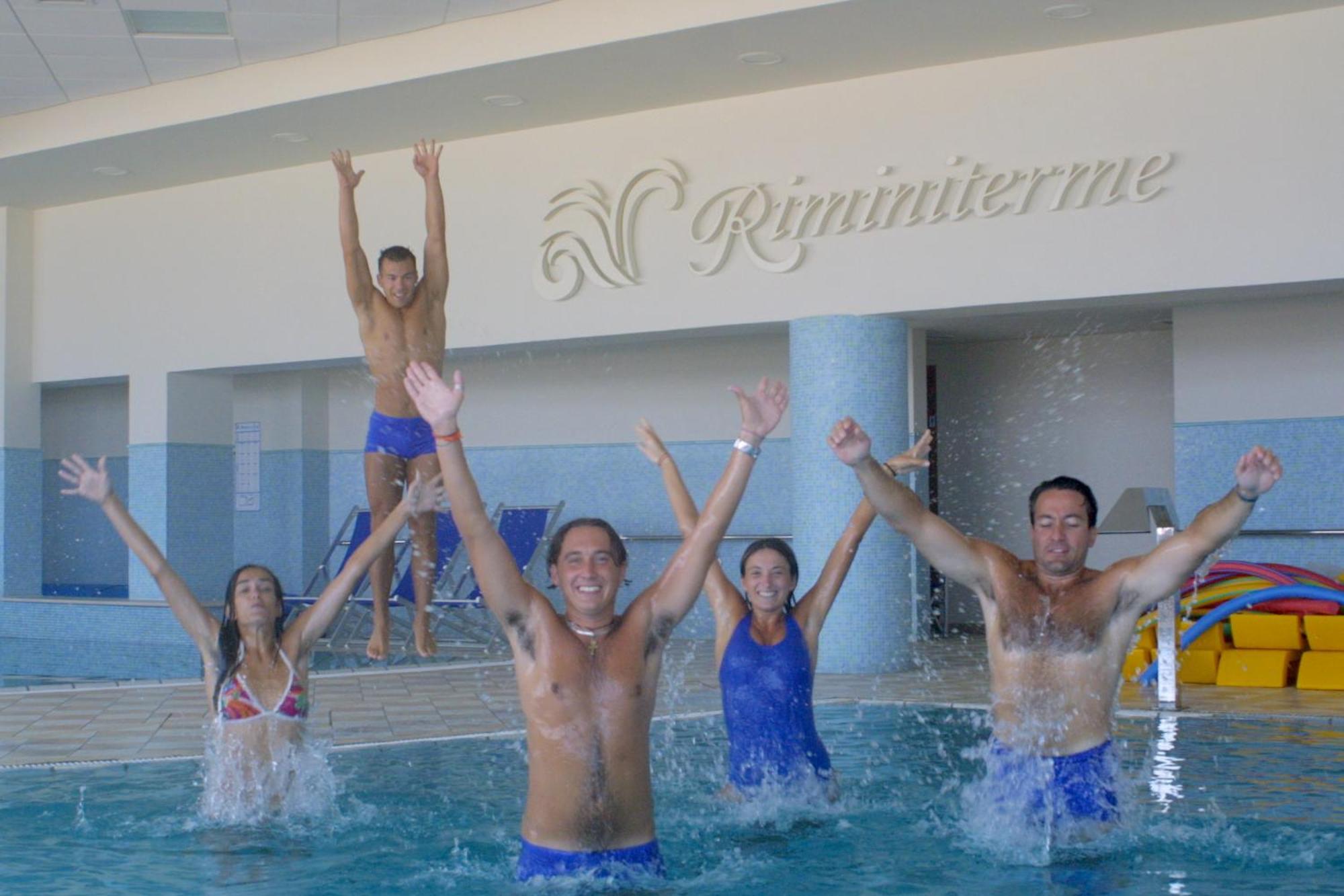 Hotel Giorg - Waterpark Included Rimini Exteriér fotografie